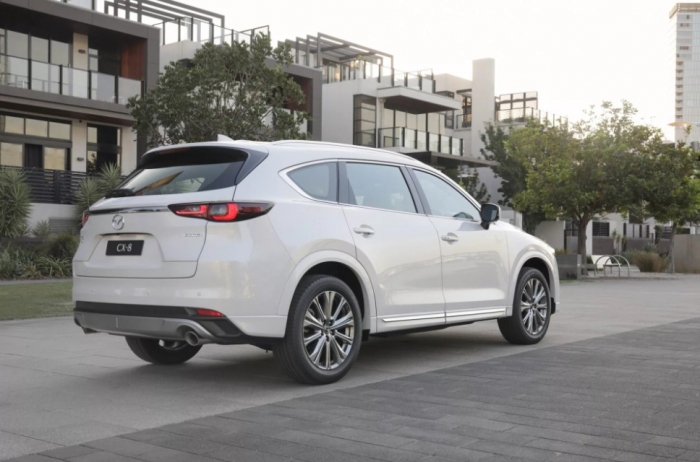 Giá Mazda CX-8 lăn bánh đầu tháng 9/2025 hấp dẫn khó cưỡng, át vía Toyota Fortuner và Ford Everest ảnh 3