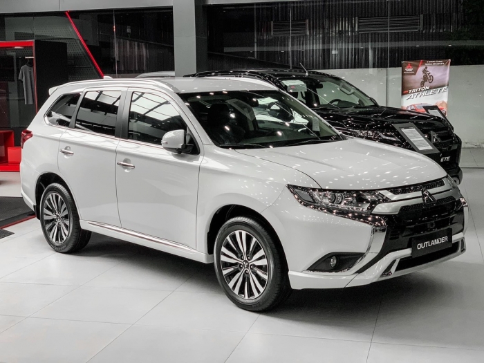 Giá xe Mitsubishi Outlander đầu tháng 9/2025 giảm cực mạnh, ‘phế truất’ cả Honda CR-V và Mazda CX-5 ảnh 1