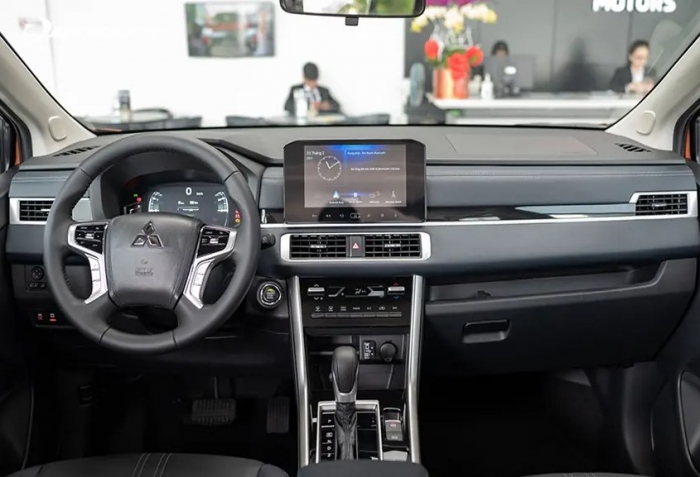 Bảng giá Xe Mitsubishi Xpander lăn bánh giữa tháng 9/2025 cực rẻ, hút khách Việt nhờ quà tặng khủng ảnh 4