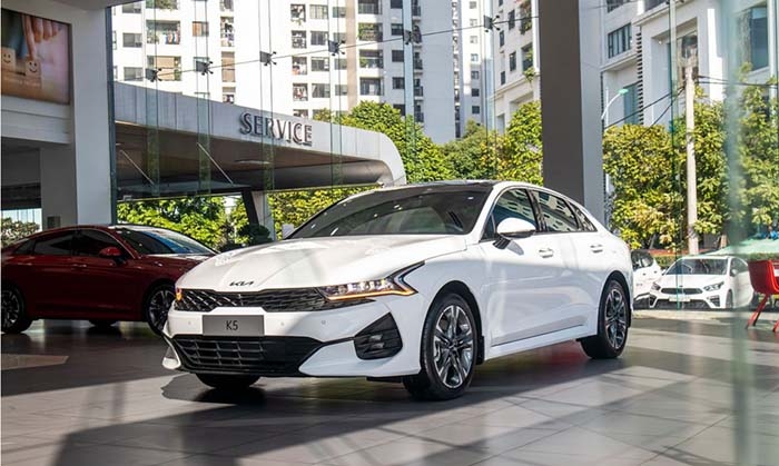 Giá xe Kia K5 lăn bánh giữa tháng 9/2025 cực hấp dẫn với khuyến mại khủng, hạ đo ván Toyota Camry ảnh 3