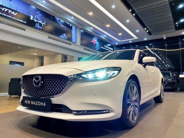 Giá xe Mazda6 lăn bánh giữa tháng 9/2025 rẻ át vía Toyota Camry, cơ hội vàng để khách Việt tậu xe ảnh 3