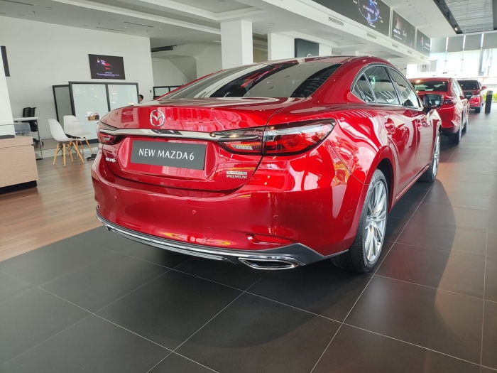 Giá xe Mazda6 lăn bánh giữa tháng 9/2025 rẻ át vía Toyota Camry, cơ hội vàng để khách Việt tậu xe ảnh 4