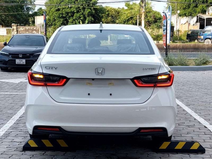 Đại chiến Toyota Vios và Hyundai Accent, Honda City giảm giá lăn bánh cực sâu cuối tháng 9/2025 ảnh 3