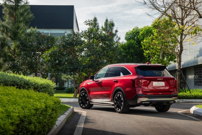 Giá lăn bánh Kia Sorento cuối tháng 9/2025 cực hấp dẫn, thách thức Toyota Fortuner và Ford Everest ảnh 6