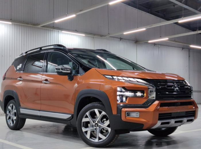 Giá lăn bánh Mitsubishi Xpander Cross mới nhất cuối tháng 9/2025 rẻ như cho, quà tặng đi kèm hấp dẫn ảnh 2