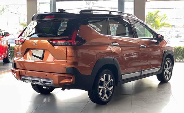 Giá lăn bánh Mitsubishi Xpander Cross mới nhất cuối tháng 9/2025 rẻ như cho, quà tặng đi kèm hấp dẫn ảnh 3