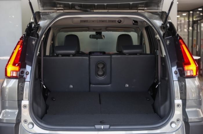 Giá lăn bánh Mitsubishi Xpander Cross mới nhất cuối tháng 9/2025 rẻ như cho, quà tặng đi kèm hấp dẫn ảnh 5