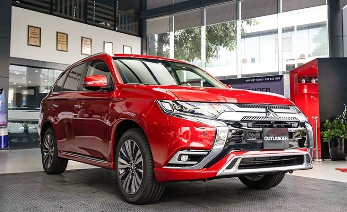 Giá lăn bánh Mitsubishi Outlander cuối tháng 9/2025 vẫn cực 'mềm', đả bại Honda CR-V và Mazda CX-5 ảnh 1