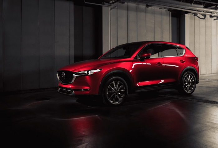 Gi&aacute; Mazda CX-5 lăn b&aacute;nh đầu th&aacute;ng 1/2026: Ho&agrave;n to&agrave;n lấn &aacute;t Honda CR-V, &lsquo;xưng vương&rsquo; ph&acirc;n kh&uacute;c cỡ C ảnh 2