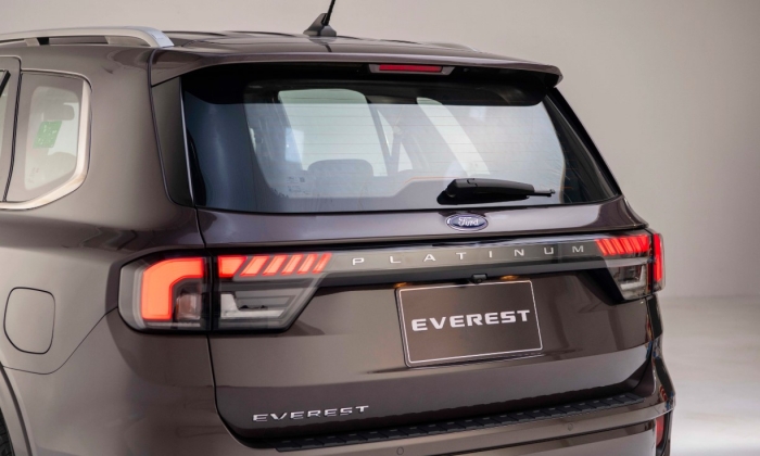 Gi&aacute; lăn b&aacute;nh Ford Everest đầu th&aacute;ng 1/2026: Cực hấp dẫn, &aacute;p đảo Toyota Fortuner v&agrave; Hyundai Santa Fe ảnh 7