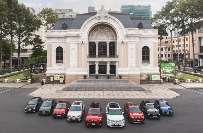 VinFast triển khai chiến dịch &ldquo;M&atilde;nh liệt v&igrave; tương lai Xanh&rdquo;, hỗ trợ to&agrave;n d&acirc;n chuyển đổi sang xe điện ảnh 2