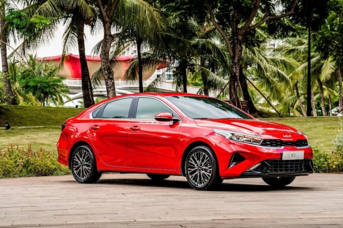 Cập nhật gi&aacute; xe Kia K3 lăn b&aacute;nh giữa th&aacute;ng 1/2026: &lsquo;Nghiền &eacute;p&rsquo; ho&agrave;n to&agrave;n Mazda3 v&agrave; Hyundai Elantra ảnh 3
