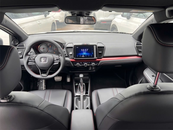 Gi&aacute; lăn b&aacute;nh Honda City hạ &lsquo;thủng đ&aacute;y&rsquo; giữa th&aacute;ng 1/2026, &lsquo;th&aacute;ch thức&rsquo; Toyota Vios v&agrave; Hyundai Accent ảnh 4