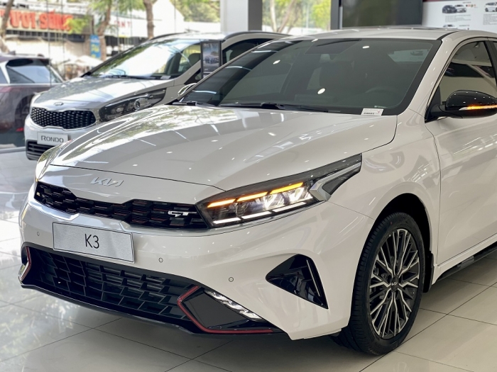 Gi&aacute; lăn b&aacute;nh Kia K3 cập nhật cuối th&aacute;ng 1/2026 đang cực rẻ, &lsquo;so&aacute;n ng&ocirc;i&rsquo; Hyundai Elantra v&agrave; Mazda3 ảnh 4