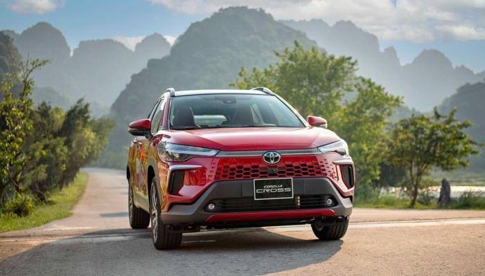 Nhận ưu đ&atilde;i khủng, gi&aacute; Toyota Corolla Cross lăn b&aacute;nh c&ograve;n cực rẻ giữa th&aacute;ng 1/2026, đ&egrave; bẹp Honda HR-V ảnh 2