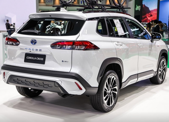 Nhận ưu đ&atilde;i khủng, gi&aacute; Toyota Corolla Cross lăn b&aacute;nh c&ograve;n cực rẻ giữa th&aacute;ng 1/2026, đ&egrave; bẹp Honda HR-V ảnh 3