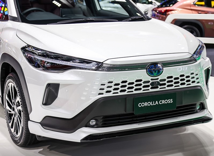 Nhận ưu đ&atilde;i khủng, gi&aacute; Toyota Corolla Cross lăn b&aacute;nh c&ograve;n cực rẻ giữa th&aacute;ng 1/2026, đ&egrave; bẹp Honda HR-V ảnh 4