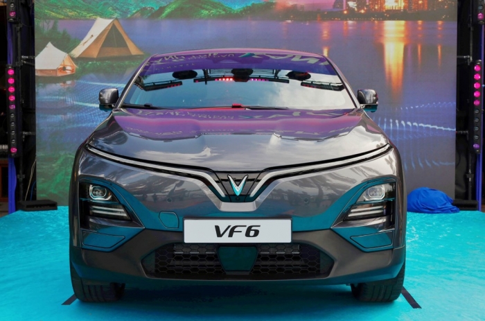 Cập nhật gi&aacute; lăn b&aacute;nh VinFast VF 6 cuối th&aacute;ng 1/2026: Ưu đ&atilde;i tưng bừng, qu&aacute; &lsquo;hời&rsquo; cho kh&aacute;ch Việt ảnh 5