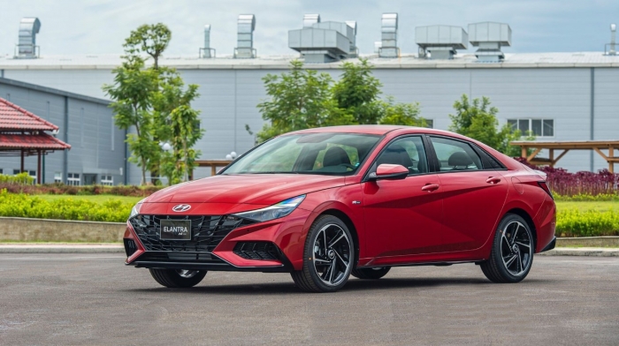Gi&aacute; lăn b&aacute;nh Hyundai Elantra &lsquo;rẻ giật m&igrave;nh&rsquo; cuối th&aacute;ng 1/2026, quyết &lsquo;hạ đo v&aacute;n&rsquo; cả Kia K3 v&agrave; Mazda3 ảnh 1