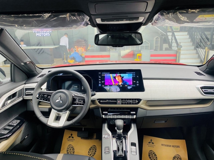 Gi&aacute; xe Mitsubishi Xforce lăn b&aacute;nh cuối th&aacute;ng 1/2026 rẻ lấn &aacute;t Toyota Yaris Cross, &lsquo;v&ocirc; đối&rsquo; ph&acirc;n kh&uacute;c ảnh 5