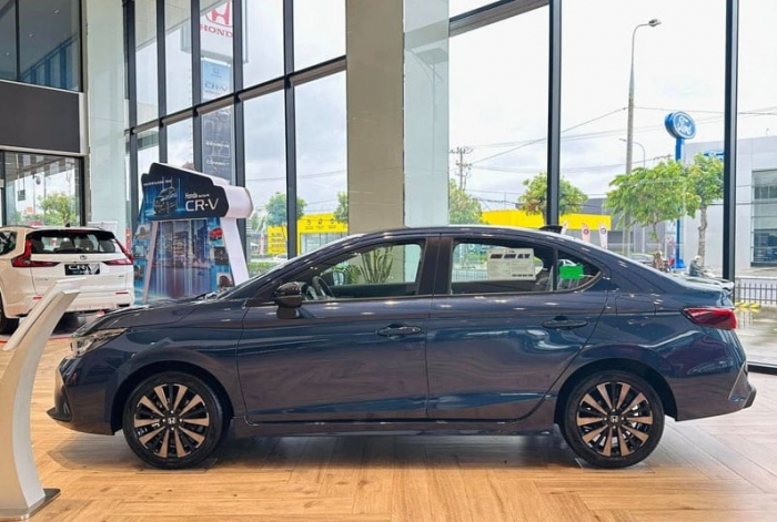 Gi&aacute; lăn b&aacute;nh Honda City hạ &lsquo;thủng đ&aacute;y&rsquo; giữa th&aacute;ng 1/2026, &lsquo;th&aacute;ch thức&rsquo; Toyota Vios v&agrave; Hyundai Accent ảnh 2