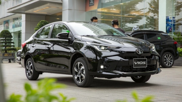 Quyết &lsquo;&aacute;p đảo&rsquo; Honda City v&agrave; Hyundai Accent, gi&aacute; lăn b&aacute;nh Toyota Vios 'chạm đ&aacute;y' cuối th&aacute;ng 1/2026 ảnh 1