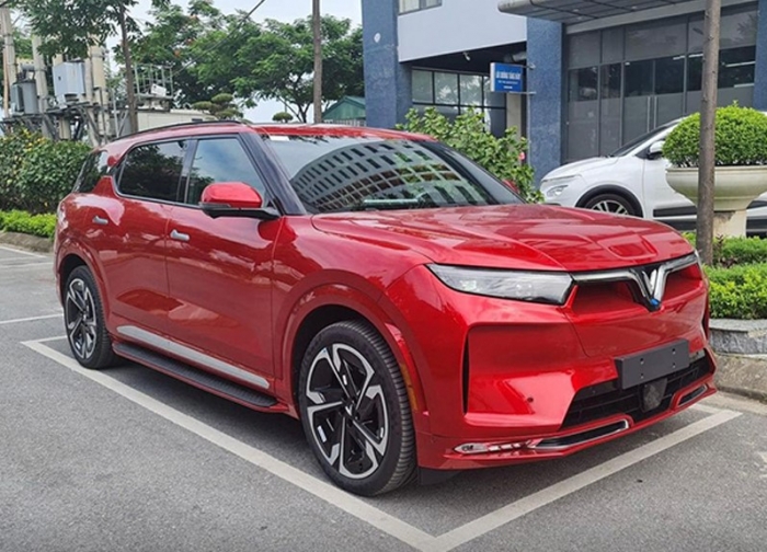 Gi&aacute; xăng dầu h&ocirc;m nay 3/10: Kỳ tới E10 RON 95 v&agrave; E5 RON 92 c&oacute; triển vọng xuống 20.000 đồng/l&iacute;t? Gi&aacute; lăn b&aacute;nh VinFast VF 9 ảnh 2