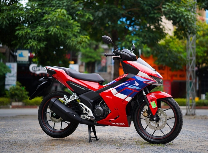 Gi&aacute; xăng dầu trưa nay 16/10: Dầu giảm &lsquo;rẻ b&egrave;o&rsquo;, E5 RON 92 v&agrave; E10 RON 95 đ&atilde; về gần đ&aacute;y hơn, gi&aacute; đầy b&igrave;nh xe c&ocirc;n tay 150cc ảnh 2