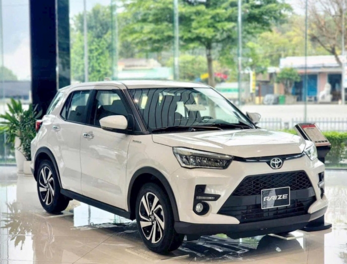 Gi&aacute; xăng dầu chiều 26/10: E10 RON 95 v&agrave; E5 RON 92 tụt 'ch&oacute;ng mặt', dầu rẻ hơn đỉnh rất nhiều, gi&aacute; đầy b&igrave;nh &ocirc; t&ocirc; Toyota ảnh 3