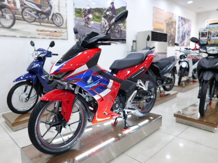 Gi&aacute; xăng dầu tối nay 23/10: Dầu diesel vẫn rẻ, E10 RON 95 v&agrave; E5 RON 92 tiếp tục giảm mạnh, gi&aacute; đầy b&igrave;nh xe c&ocirc;n tay 150cc ảnh 3