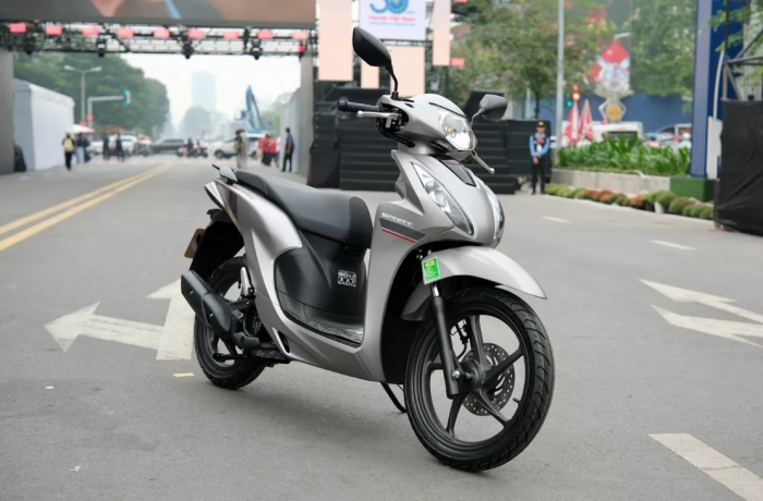 Gi&aacute; xăng dầu trưa 23/10: E5 RON 92 v&agrave; E10 RON 95 giảm &lsquo;ch&oacute;ng mặt&rsquo;, dầu rẻ hơn đỉnh 15.000 đồng, gi&aacute; đầy b&igrave;nh xe ga 110cc ảnh 2
