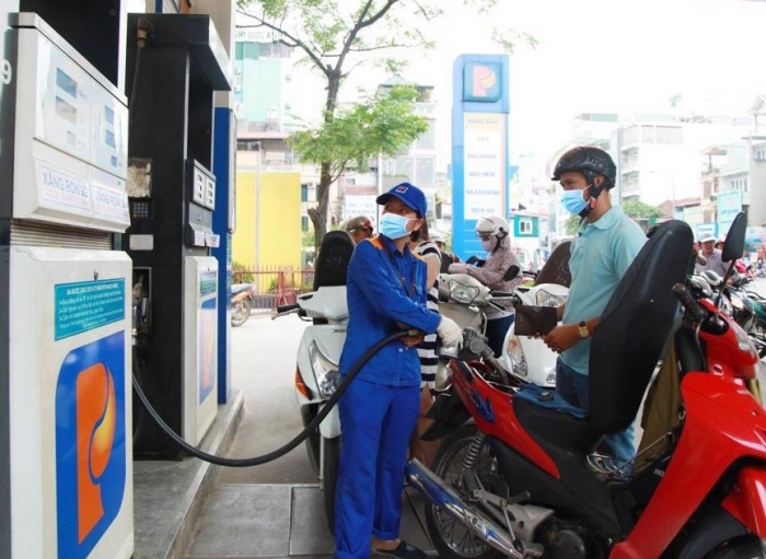 Gi&aacute; xăng dầu trưa nay 24/10: E10 RON 95 v&agrave; E5 RON 92 mạnh 2 kỳ liền, c&ograve;n c&aacute;ch đ&aacute;y bao nhi&ecirc;u? Gi&aacute; đầy b&igrave;nh xe ga 125cc ảnh 1