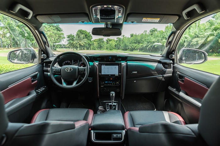 Gi&aacute; lăn b&aacute;nh Toyota Fortuner giảm xuống mức cực rẻ đầu th&aacute;ng 2/2026, quyết &lsquo;knock-out&rsquo; Ford Everest ảnh 5