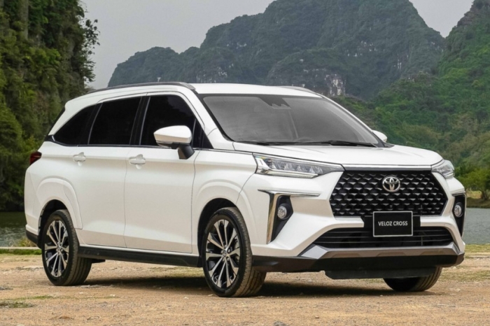 Quyết &lsquo;hạ bệ&rsquo; Mitsubishi Xpander, Toyota Veloz Cross giảm gi&aacute; lăn b&aacute;nh &lsquo;rẻ như cho&rsquo; đầu th&aacute;ng 2/2026 ảnh 4