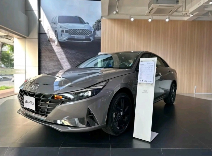 &lsquo;Chơi tất tay&rsquo; với Mazda3 v&agrave; Kia K3, Hyundai Elantra giảm gi&aacute; lăn b&aacute;nh &lsquo;rẻ như cho&rsquo; đầu th&aacute;ng 2/2026 ảnh 3