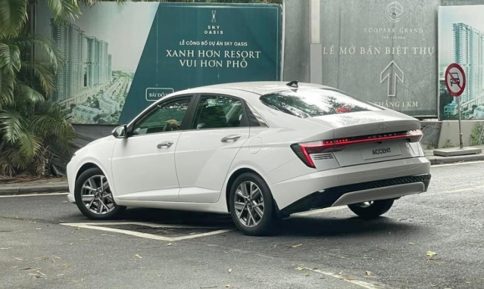 Hyundai Accent ưu đ&atilde;i khủng giảm gi&aacute; lăn b&aacute;nh giữa th&aacute;ng 2/2026, hạ gục Honda City v&agrave; Toyota Vios ảnh 4
