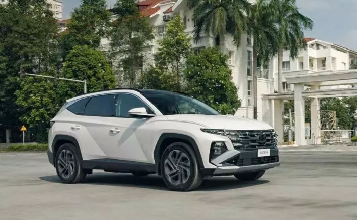 Nhận ưu đ&atilde;i khủng gi&uacute;p gi&aacute; lăn b&aacute;nh Hyundai Tucson giữa th&aacute;ng 2/2026 giảm mạnh, 'đ&egrave; bẹp' Mazda CX-5 ảnh 3
