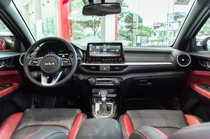 Gi&aacute; xe Kia K3 lăn b&aacute;nh đầu th&aacute;ng 2/2026: Rẻ nhất ph&acirc;n kh&uacute;c, &lsquo;th&aacute;ch thức&rsquo; Mazda3 v&agrave; Hyundai Elantra ảnh 5