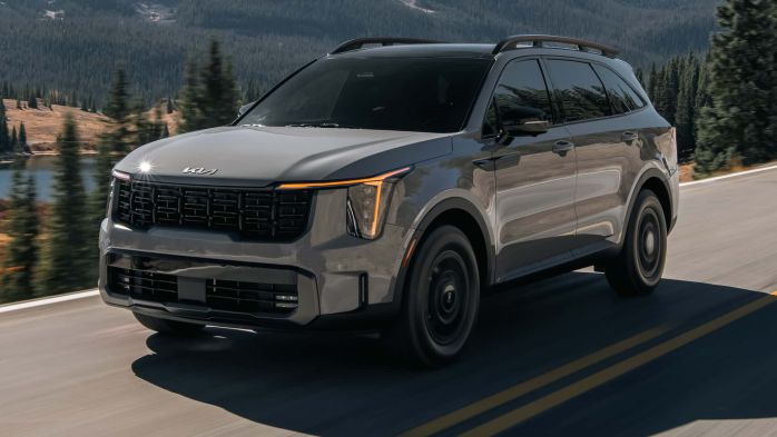 Quyết &lsquo;lật đổ&rsquo; Ford Everest, Kia Sorento giảm gi&aacute; lăn b&aacute;nh đầu th&aacute;ng 2/2026 rẻ hơn Toyota Fortuner ảnh 1