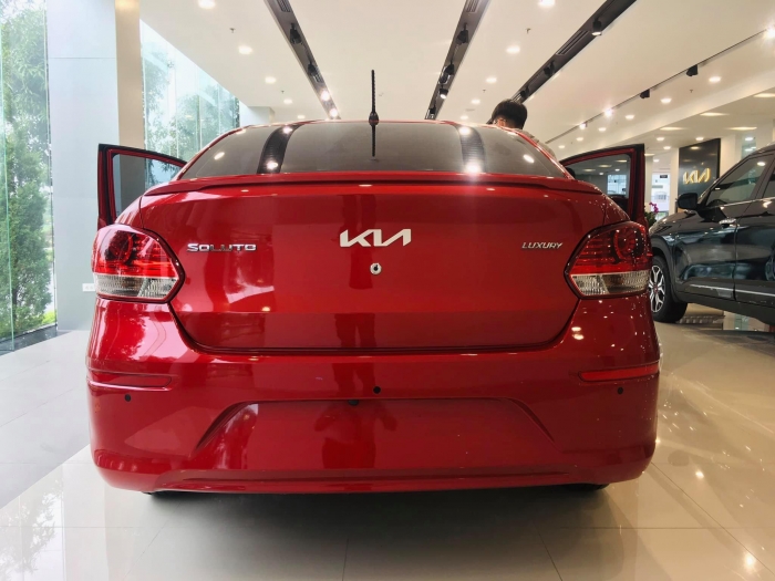 Gi&aacute; lăn b&aacute;nh Kia Soluto đầu th&aacute;ng 2/2026 giảm &lsquo;thủng đ&aacute;y&rsquo;, &lsquo;so&aacute;n ng&ocirc;i&rsquo; Hyundai Accent v&agrave; Toyota Vios ảnh 3