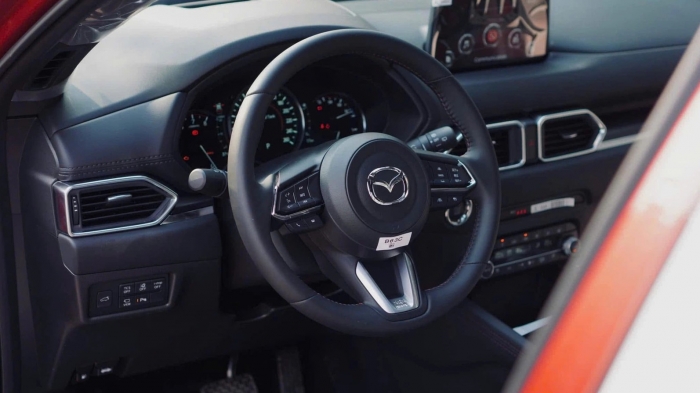 Gi&aacute; lăn b&aacute;nh Mazda CX-5 giữa th&aacute;ng 2/2026 giảm &lsquo;sập s&agrave;n&rsquo;, rẻ bậc nhất ph&acirc;n kh&uacute;c, đ&egrave; bẹp Honda CR-V ảnh 5