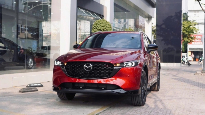 Tin xe hot 16/2: Ch&iacute;nh thức ra mắt &lsquo;vua xe ga&rsquo; Honda SH 125i 2026 mới với gi&aacute; rẻ, trang bị cực chất ảnh 3