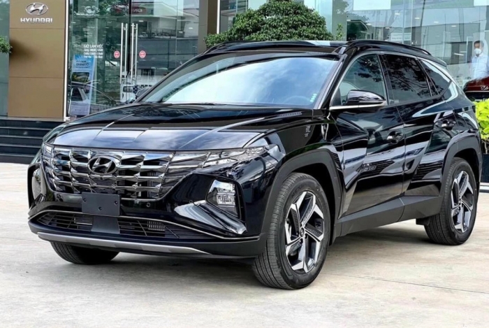 &lsquo;Gạt gi&ograve;&rsquo; Mazda CX-5 v&agrave; Honda CR-V, Hyundai Tucson giảm gi&aacute; lăn b&aacute;nh cuối th&aacute;ng 2/2026 xuống cực rẻ ảnh 2