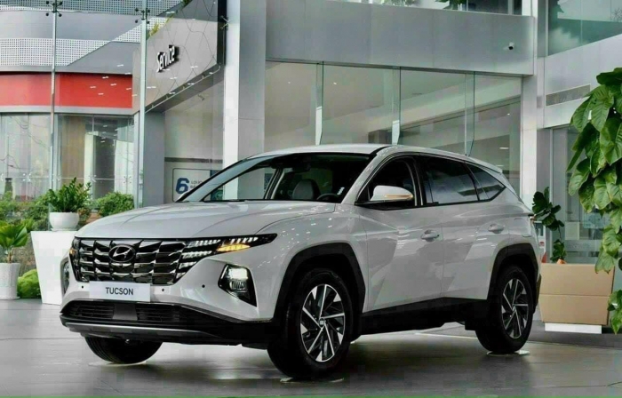 &lsquo;Gạt gi&ograve;&rsquo; Mazda CX-5 v&agrave; Honda CR-V, Hyundai Tucson giảm gi&aacute; lăn b&aacute;nh cuối th&aacute;ng 2/2026 xuống cực rẻ ảnh 3