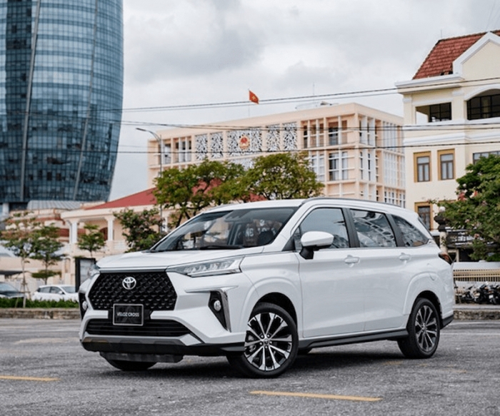 Gi&aacute; lăn b&aacute;nh Toyota Veloz Cross đầu th&aacute;ng 3/2026 ở mức &lsquo;rẻ như cho&rsquo;, &lsquo;knock-out&rsquo; Mitsubishi Xpander ảnh 1