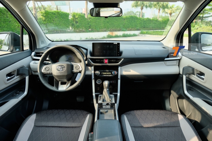 Gi&aacute; lăn b&aacute;nh Toyota Veloz Cross đầu th&aacute;ng 3/2026 ở mức &lsquo;rẻ như cho&rsquo;, &lsquo;knock-out&rsquo; Mitsubishi Xpander ảnh 6