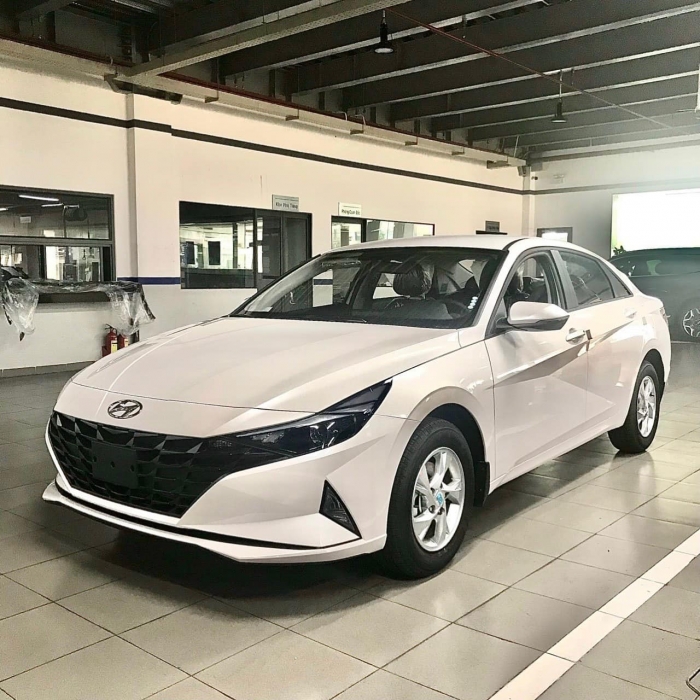 Gi&aacute; lăn b&aacute;nh Hyundai Elantra giảm &lsquo;kh&ocirc;ng phanh&rsquo; giữa th&aacute;ng 2/2026, &lsquo;chơi tới bến&rsquo; Kia K3 v&agrave; Mazda3 ảnh 2