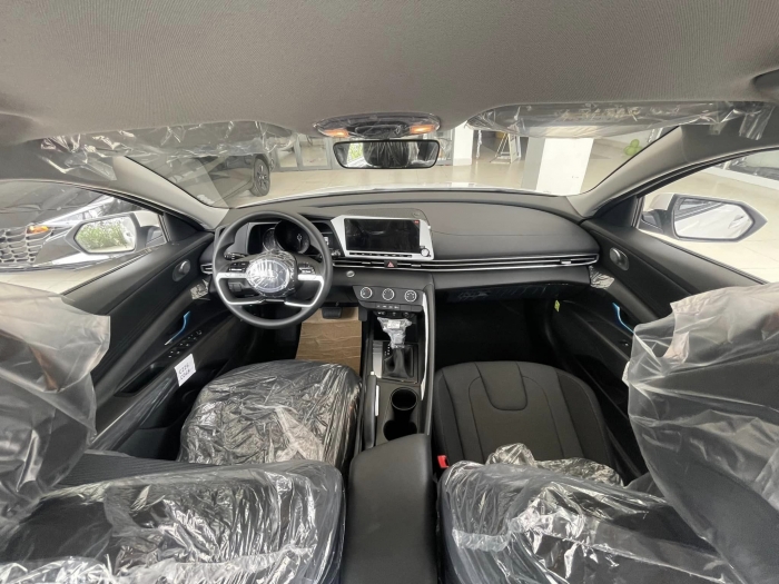 Gi&aacute; lăn b&aacute;nh Hyundai Elantra giảm &lsquo;kh&ocirc;ng phanh&rsquo; giữa th&aacute;ng 2/2026, &lsquo;chơi tới bến&rsquo; Kia K3 v&agrave; Mazda3 ảnh 4