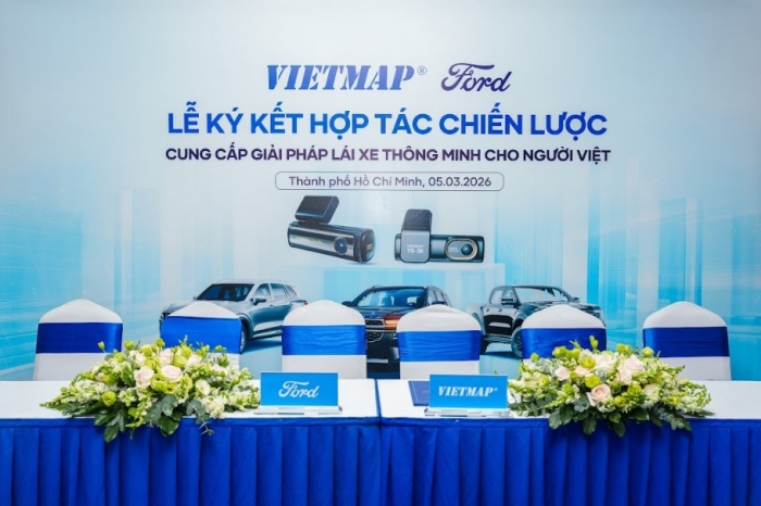 Ford Việt Nam v&agrave; Vietmap k&yacute; kết hợp t&aacute;c chiến lược, cung cấp th&ecirc;m giải ph&aacute;p hỗ trợ l&aacute;i xe th&ocirc;ng minh ảnh 1