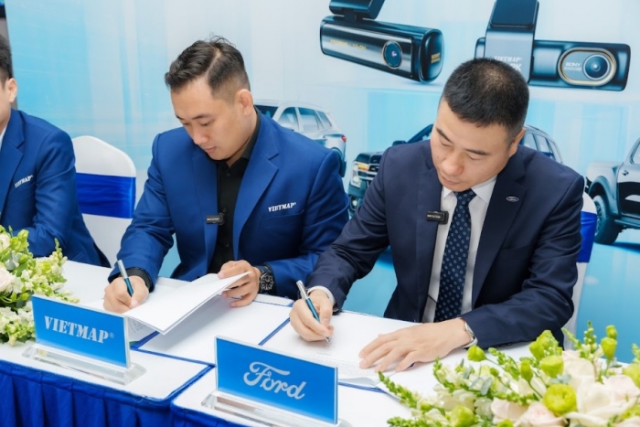Ford Việt Nam v&agrave; Vietmap k&yacute; kết hợp t&aacute;c chiến lược, cung cấp th&ecirc;m giải ph&aacute;p hỗ trợ l&aacute;i xe th&ocirc;ng minh ảnh 2